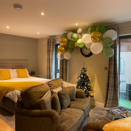 York Staycation With Free Parking エクステリア 写真